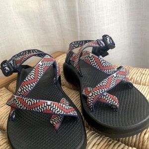Women Blue sole with red Aztec print Chacos